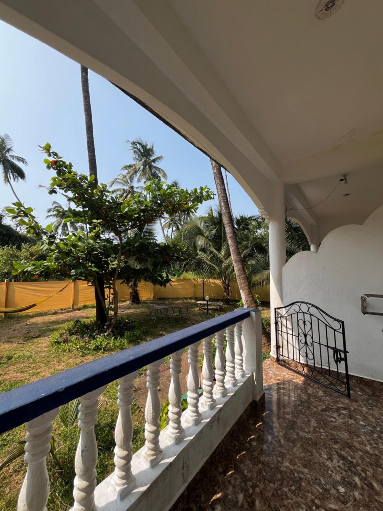 Coco Inn Goa แคนโดลิม ภายนอก รูปภาพ